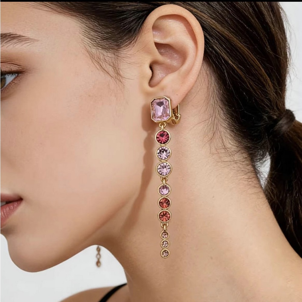 Oscar de la Renta • Tapered Crystals CZ Drop Clip on Earring - Picture 3 of 16